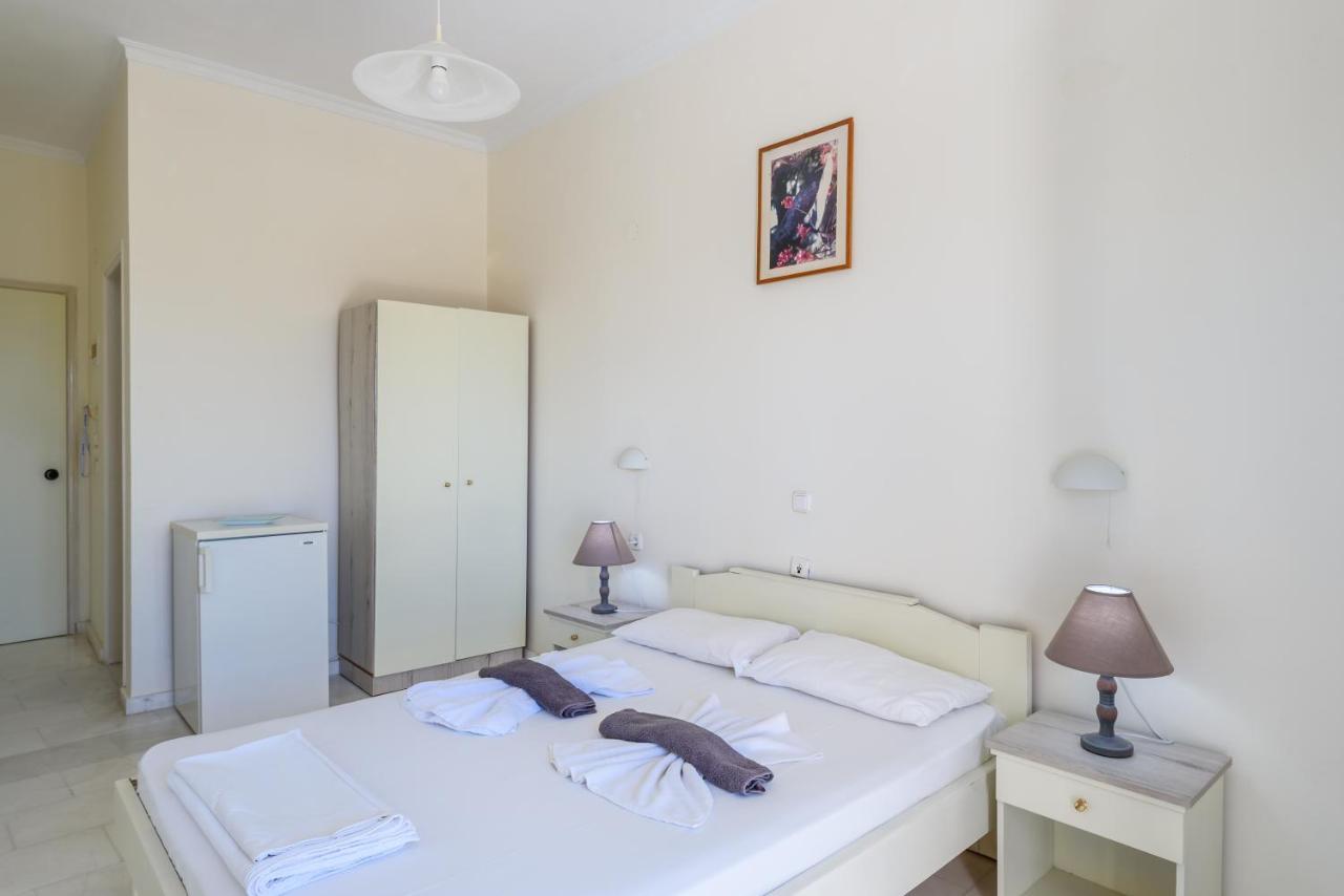Regina Hotel Kíssamos Eksteriør bilde