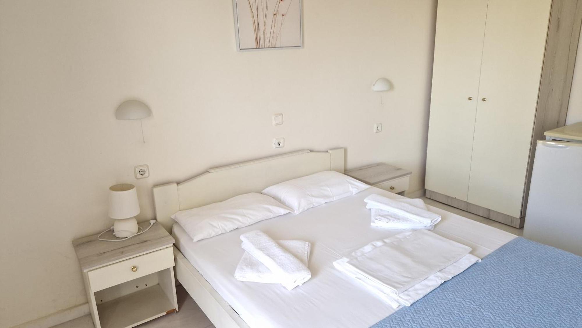 Regina Hotel Kíssamos Eksteriør bilde