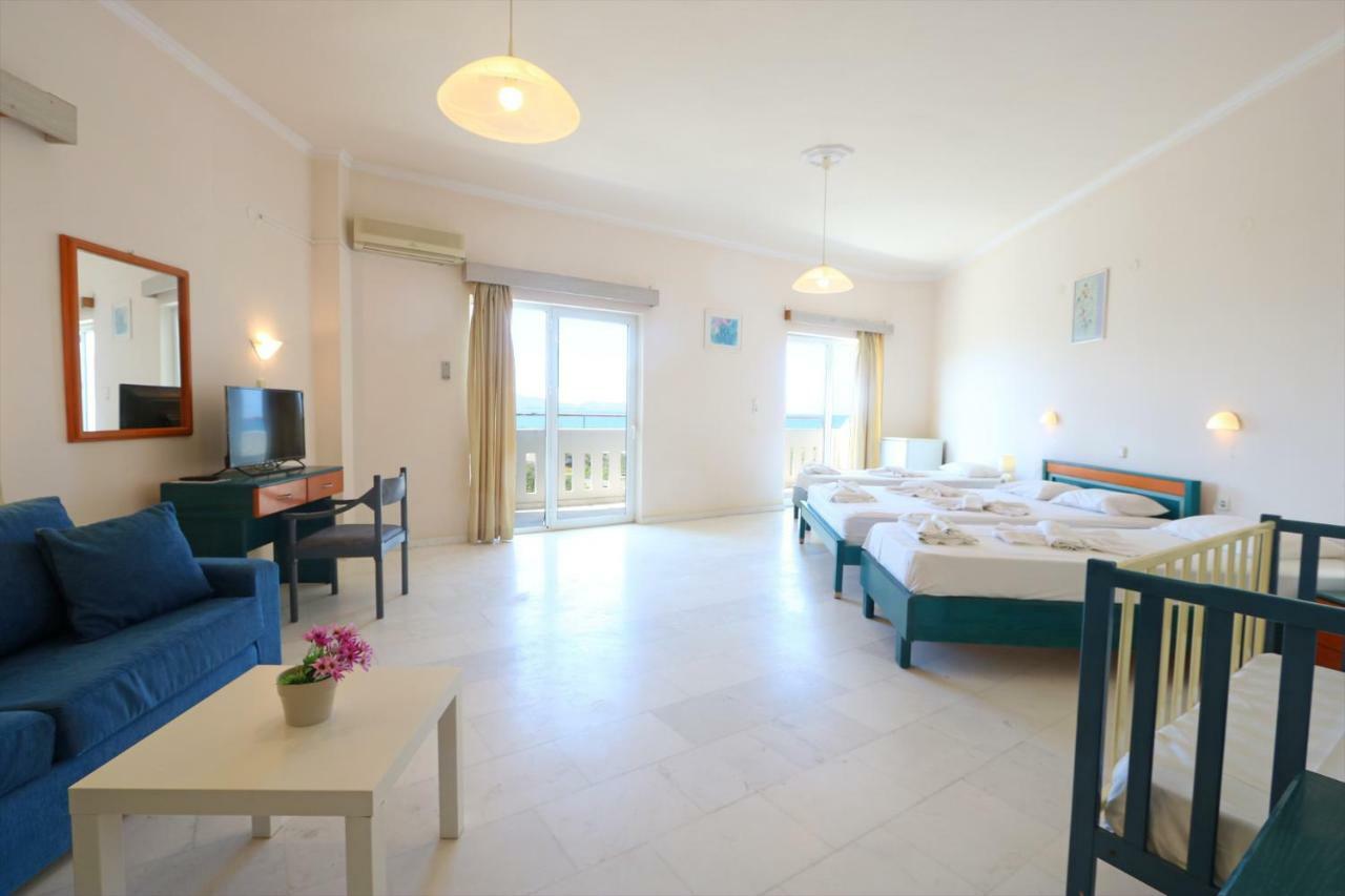 Regina Hotel Kíssamos Eksteriør bilde